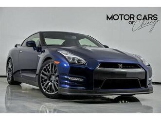 used 2016 nissan gt-r premium