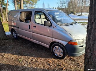 hiace 2,5d4d automaatti