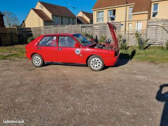 vends lancia delta integral 16s track days