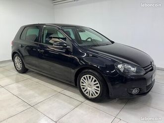 volkswagen golf vi 1.6 tdi trendline bluemotion c' est la 2 eme celle ci c'est une 2010