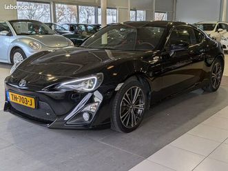 toyota gt86 2.0 200ch bvm - carnet entretien - régulateur - gps - sièges chauffants - 147 000km