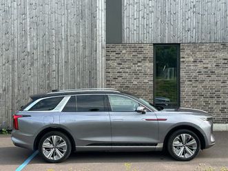 exclusive 6-seter, hengerfeste, frunk