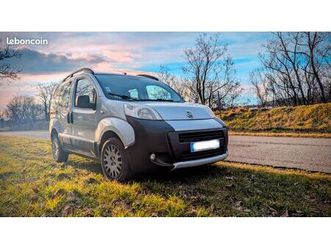 fiat fiorino 1,3 mtjd 95cv■le contrôle technique sera fait avant la vente.■professionnels passez votre chemin, je ne suis pas intéressé. vous serez bloqué systé