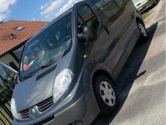 renault trafic passenger 2.0 dci 115 bv6 - 9 places