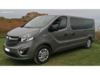 opel vivaro combi tourer 8 places