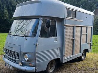 peugeot j7 1971. équipé chevaux