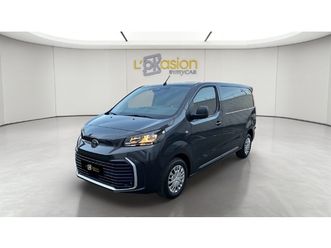 proace medium 2.0l 140 d-4d bva8