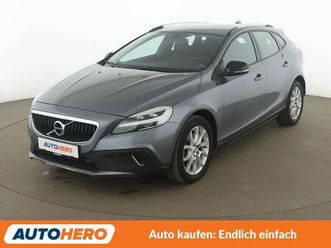 volvo v40 cross country 2.0 t3 momentum*navi*tempo*cam