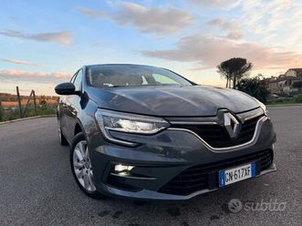 renault megane mégane sporter blue dci 115 cv edc