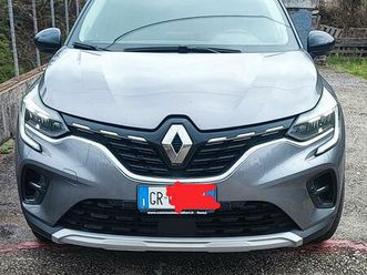renault captur plug-in hybrid 2023