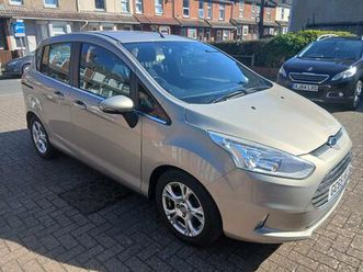 1.0t ecoboost zetec euro 5 (start/stop) 5dr