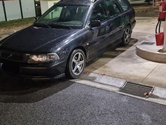 volvo v40 outubro/98