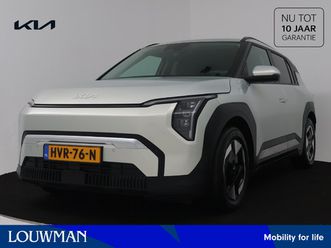 plus 81.4 kwh | trekhaak afneembaar | parkeercamera | stoel- en stuurverwarming