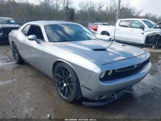 dodge challenger r/t plus* carfax* клип на мотора