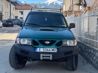 nissan terrano 2.7 6,500 eur