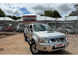 2011 nissan np300 2.5 tdi double-cab