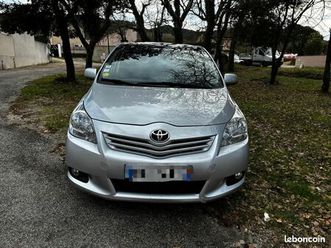 toyota verso skyview connect 126 d-4d 7 places diesel