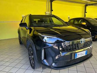 yaris cross 1.5h business fwd 116cv e-cvt