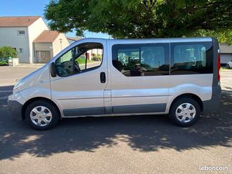 renault trafic 2 passenger 2.0 dci minibus court 90 cv 9 places