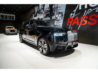 cullinan 6.7 v12 silver badge