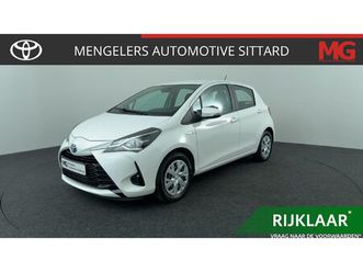 toyota yaris 1.5 hybrid active
