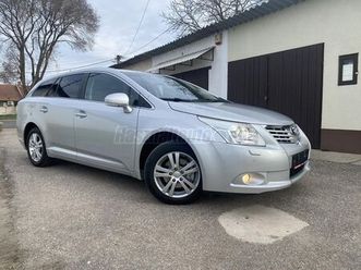 toyota avensis wagon 1.8 sol navigáció.digit klímás.abs.ülés-fűtés.tempomat.alufelnik.ködlámpa.tolató-kamera