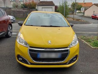 peugeot 208 société 5 portes