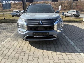 mitsubishi outlander outlander phev 4x4 225kw