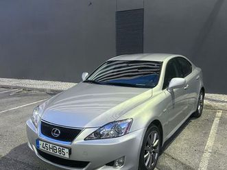lexus is 220 d base 11