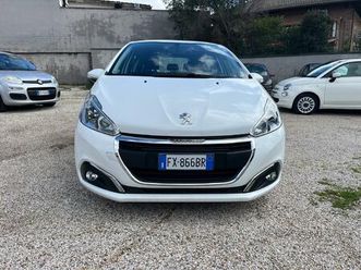 peugeot 208 puretech 82 5 porte allure
