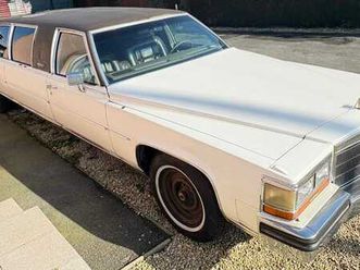 voiture classique cadillac fleetwood