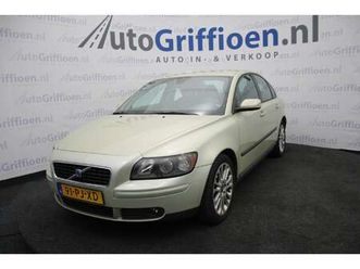 volvo s40 2.4 elan heerlijke automaat met trekhaak