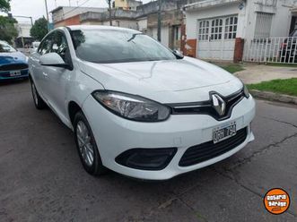 renault fluence 1.6 dynamique 2015. vendo, permuto y financio. el vehiculo se encuentra en buenas condiciones funcionando todo. ver solis 1079. contacto 3413694