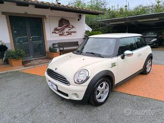 mini one 1.4 16v one gpl! vista e piaciuta! gomm