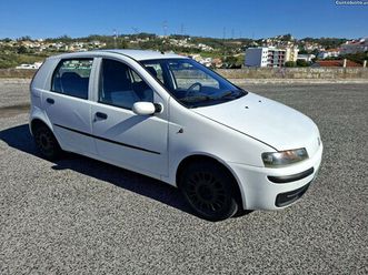 FIAT PUNTO fiat-punto-1-2-16v-hlx-80cv-ac-estimado-dezembro-00