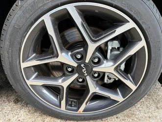 ceed sw 1.5t dct7 keyless led pdc v+h 17´´alu