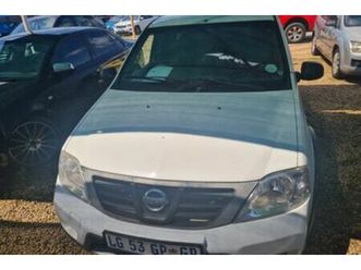 2009 nissan np200 np200