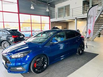 ford focus st 2,0 250 pack performance gps camera apple carplay hifi sony keyless bi-xenon recaro pack hiver jantes 19 excellent etat
