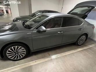 škoda superb superb iv 2.0 tsi 150kw lak