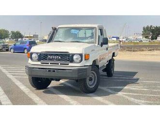 toyota land cruiser pick up 4.0 petrol brand new