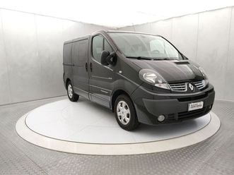 trafic renault trafic t27 2.0 dci/115 pc-tn passenger black edition