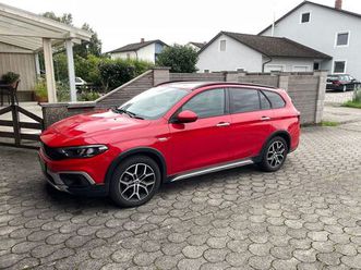 fiat tipo cross kombi red edition led