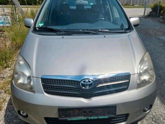 toyota corolla verso benzin