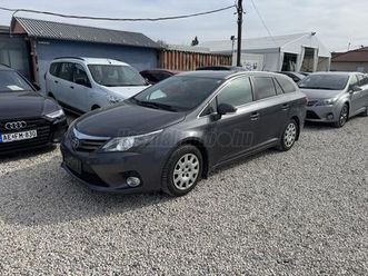 toyota avensis wagon 1.8 terra 8 kerék