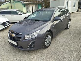 chevrolet cruze sw 1.4t lt plus vezetett szervizkönyv!