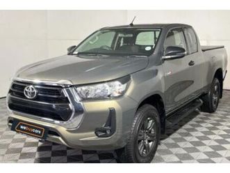 2022 toyota hilux 2.4 gd-6 raised body raider auto extended cab