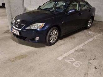 lexus is 220d