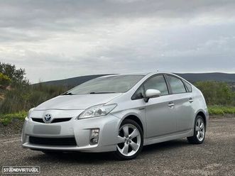 toyota prius 1.8 premium
