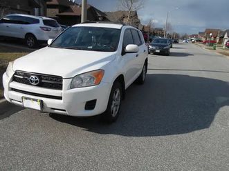 2010 toyota rav4 4cylinder very clean no rust no accident