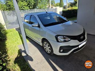 etios xls 1.5 manual modelo 2018 80.000 km - excelente estado